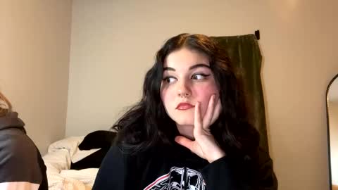 Goddess Raven online show from 12/20/24, 12:19