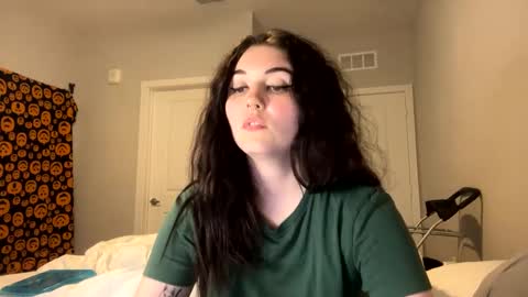 Goddess Raven online show from 02/02/25, 01:45