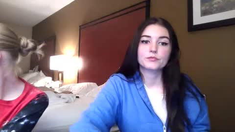 Goddess Raven online show from 10/06/25, 04:43