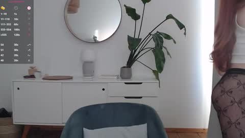 Snapshot of goddessvenina chatting on 10/19/25, 02:29 Goddess. Mommy. Master. Greedy Brat. VENINA online show from 10/19/25, 02:29