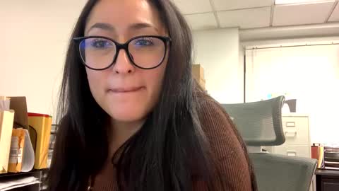 Snapshot of goddessxxrosexx chatting on 01/24/25, 01:03 GoddessxxRosexx online show from 01/24/25, 01:03