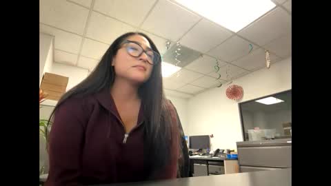 Snapshot of goddessxxrosexx chatting on 03/07/25, 02:25 GoddessxxRosexx online show from 03/07/25, 02:25