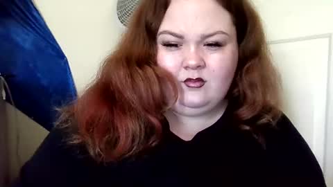 Snapshot of godessisabella chatting on 03/10/25, 04:03 godessisabella online show from 03/10/25, 04:03