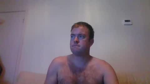 Snapshot of gogo12104 chatting on 09/27/25, 08:25 jme online show from 09/27/25, 08:25