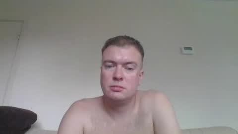 Snapshot of gogo12104 chatting on 10/28/25, 02:20 jme online show from 10/28/25, 02:20