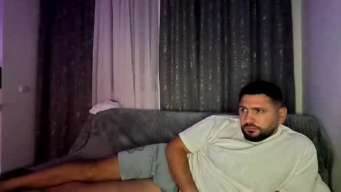 gold_alpha_boy online show from 09/27/25, 07:30