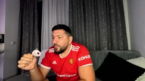 gold_alpha_boy online show from 09/29/25, 08:13