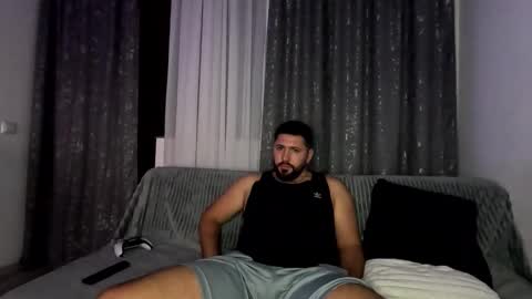 gold_alpha_boy online show from 10/29/25, 04:53