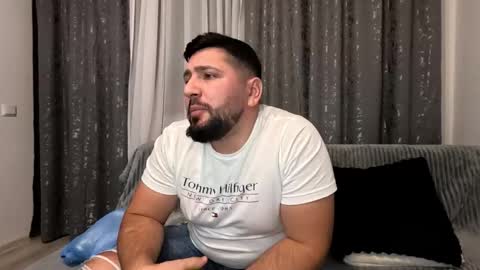 gold_alpha_boy online show from 11/19/25, 06:30