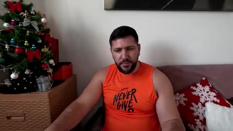 Snapshot of gold_alpha_boy chatting on 12/18/25, 11:49 gold_alpha_boy online show from 12/18/25, 11:49