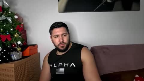 Snapshot of gold_alpha_boy chatting on 12/22/25, 05:32 gold_alpha_boy online show from 12/22/25, 05:32