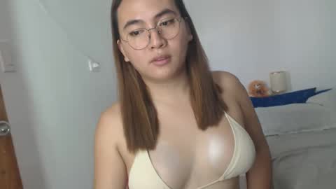 bella online show from 02/26/25, 01:43