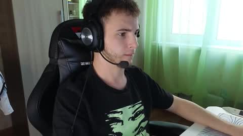 Snapshot of golden_boyyy21 chatting on 01/17/26, 08:08 Golden boyyy21 online show from 01/17/26, 08:08