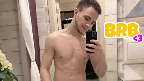 Snapshot of golden_boyyy21 chatting on 03/12/26, 07:58 Golden boyyy21 online show from 03/12/26, 07:58