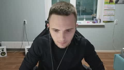 Snapshot of golden_boyyy21 chatting on 05/25/26, 05:41 Golden boyyy21 online show from 05/25/26, 05:41
