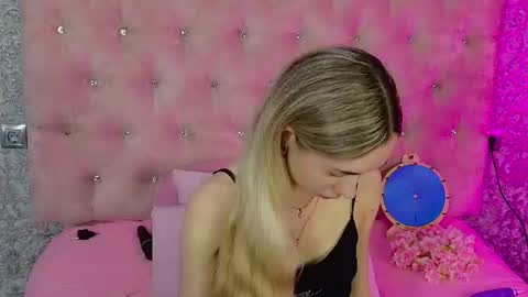 golden girl   online show from 06/22/26, 01:51