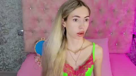 golden girl   online show from 06/28/26, 01:55