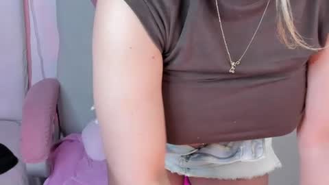 golden_issy online show from 07/30/26, 02:21