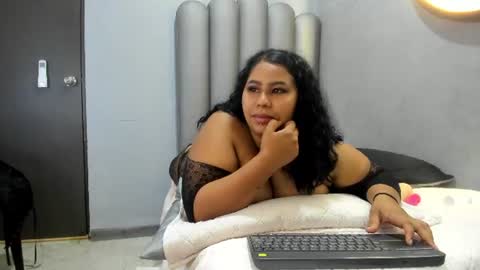 Snapshot of golden_kiss23 chatting on 06/13/26, 08:34 GoldenKiss online show from 06/13/26, 08:34