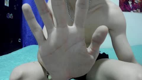Snapshot of golden_ryan chatting on 01/15/26, 12:26 Jmmmm online show from 01/15/26, 12:26