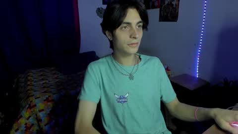 Snapshot of golden_ryan chatting on 02/17/26, 12:07 Jmmmm online show from 02/17/26, 12:07