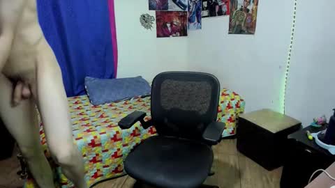 Snapshot of golden_ryan chatting on 02/20/26, 06:26 Jmmmm online show from 02/20/26, 06:26