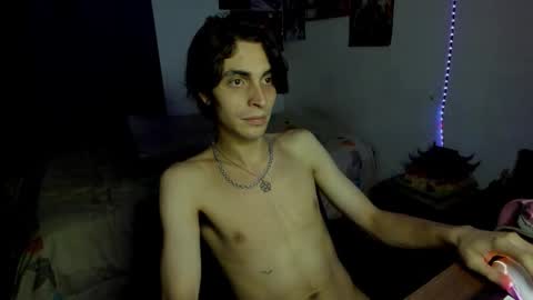 Snapshot of golden_ryan chatting on 03/12/26, 06:52 Jmmmm online show from 03/12/26, 06:52