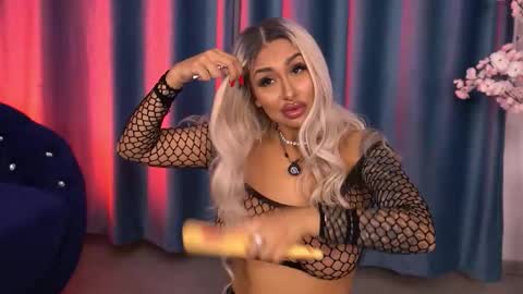 Snapshot of goldenamberx chatting on 11/29/25, 05:54 GoldenAmberX online show from 11/29/25, 05:54