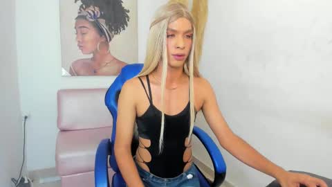 Snapshot of goldenbigcockts chatting on 10/09/25, 06:55 goldenbigcockts online show from 10/09/25, 06:55