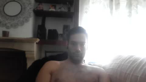 Snapshot of goldendragon19 chatting on 10/07/25, 09:39 goldendragon19 online show from 10/07/25, 09:39