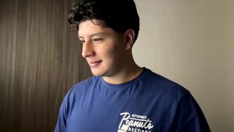 goldenknight33 online show from 09/16/25, 02:18