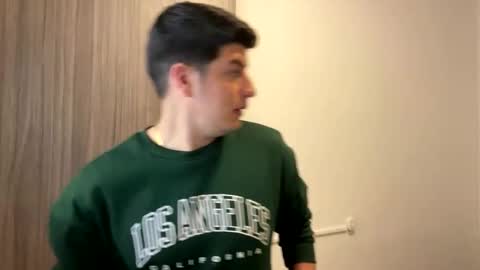 goldenknight33 online show from 10/29/25, 04:42