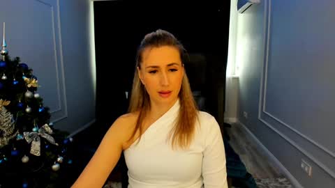 Olivia online show from 01/10/25, 10:17