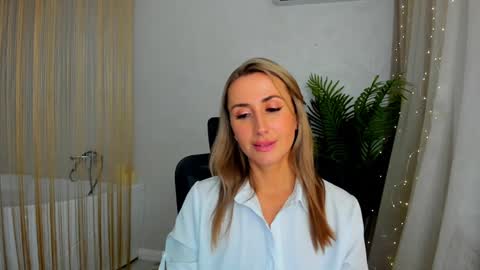 Olivia online show from 01/24/25, 02:07