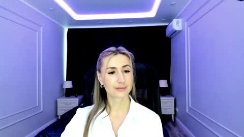 Olivia online show from 02/02/25, 06:26