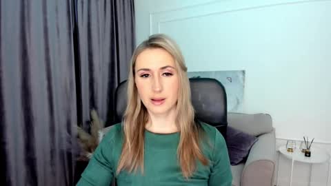 Olivia online show from 02/26/25, 03:32