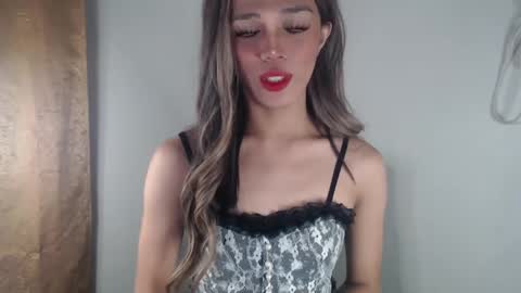 Snapshot of goldenlily69 chatting on 03/01/25, 02:48 Lily is Gold online show from 03/01/25, 02:48