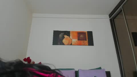 Luna online show from 06/09/26, 04:57