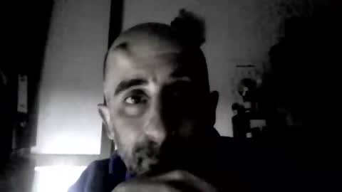 Snapshot of goldenmasculine chatting on 02/23/26, 04:59 goldenmasculine online show from 02/23/26, 04:59