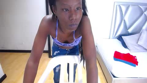 Snapshot of goldenn_ass1 chatting on 11/11/25, 03:28 goldenn_ass1 online show from 11/11/25, 03:28