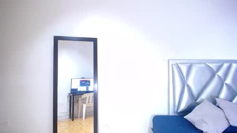 Snapshot of goldenn_ass1 chatting on 11/18/25, 03:23 goldenn_ass1 online show from 11/18/25, 03:23