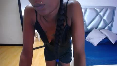 Snapshot of goldenn_ass1 chatting on 11/22/25, 04:55 goldenn_ass1 online show from 11/22/25, 04:55