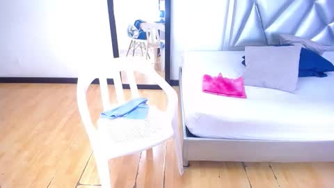 Snapshot of goldenn_ass1 chatting on 11/28/25, 05:54 goldenn_ass1 online show from 11/28/25, 05:54