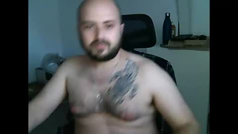 Snapshot of goldenspainboy chatting on 05/06/26, 05:29 goldenspainboy online show from 05/06/26, 05:29