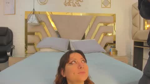 goldentemptation_ online show from 05/13/26, 01:30