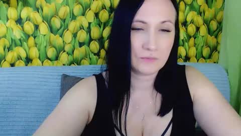 Snapshot of goldmoonn chatting on 03/21/26, 04:10 goldmoonn online show from 03/21/26, 04:10