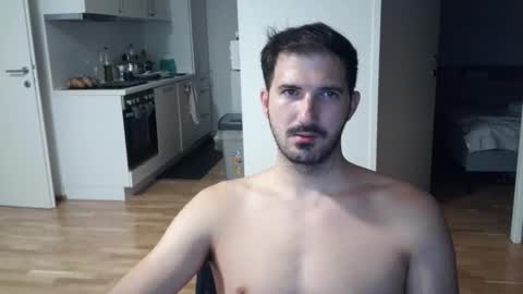 Snapshot of goldnic_10 chatting on 09/09/25, 06:07 goldnic_10 online show from 09/09/25, 06:07