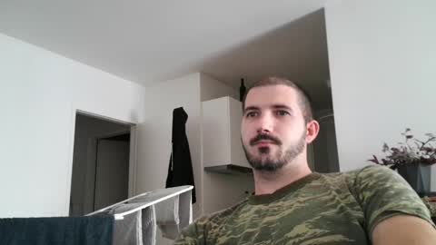 Snapshot of goldnic_10 chatting on 10/21/25, 12:17 goldnic_10 online show from 10/21/25, 12:17