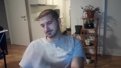 Snapshot of goldnic_10 chatting on 11/15/25, 06:22 goldnic_10 online show from 11/15/25, 06:22