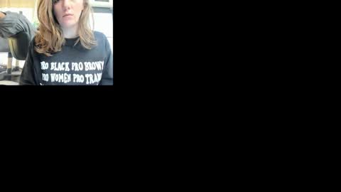 Snapshot of goldstarprincessxxx chatting on 11/17/25, 03:18 Goldstar and Princess online show from 11/17/25, 03:18